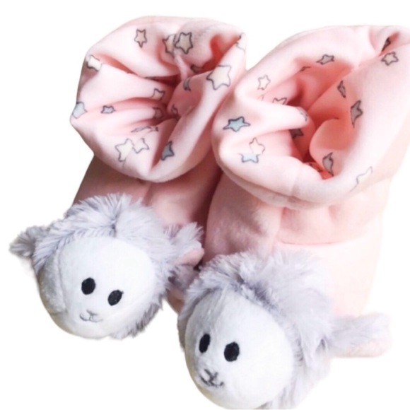 LIL’LLAMA Gift Boxed Pink Rattle Booties - Picture 4 of 12